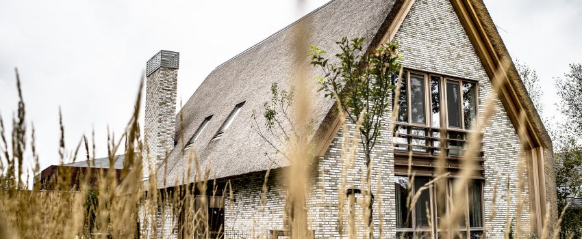 INHOUT en Robuusteiken: hout is puur, hout is passie!