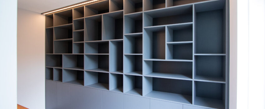 Wandkast op maat, kleur grijs