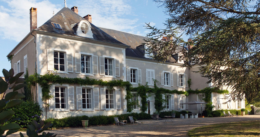 Interieur voor kasteel op maat gemaakt door INHOUT, meubelmakerij in Rolde.