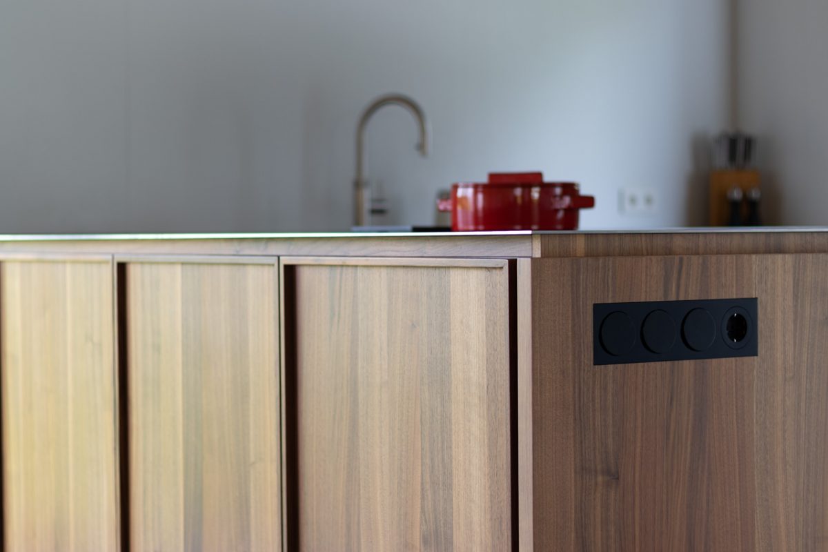 Keuken op maat gemaakt door INHOUT, meubelmakerij in Rolde.